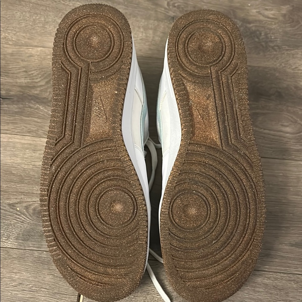 Nike Air Force 1 - Picture 7 of 7
